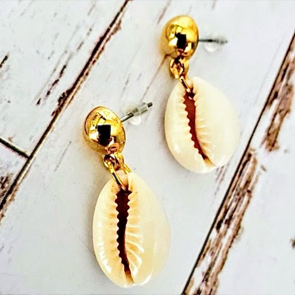 Cowrie Shell Earrings